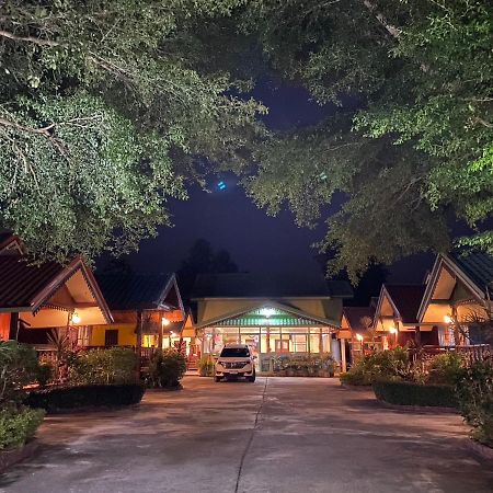 Ruanmai Style Resort 1 Ban Nong Nam Khan Ngoại thất bức ảnh